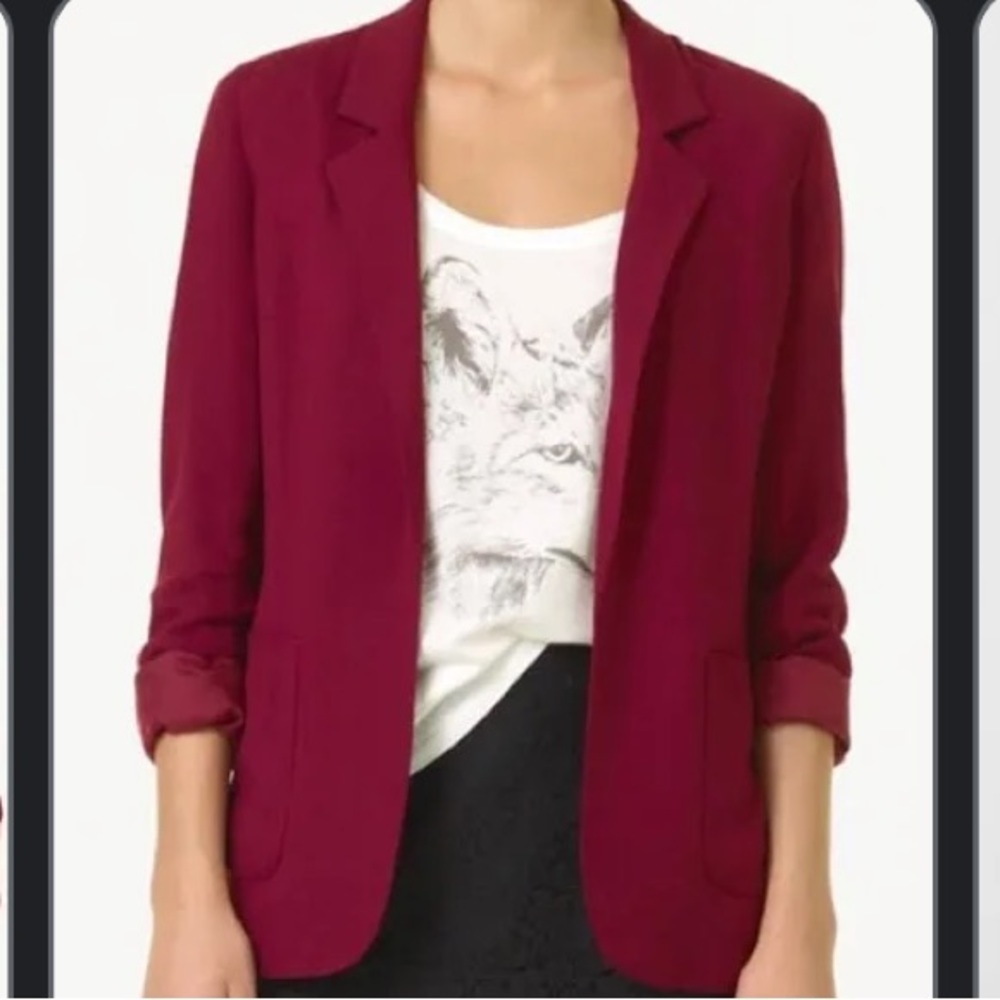 Aritzia Talula Burgundy Blazer